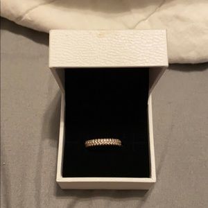 Pandora Elegant pavé Band